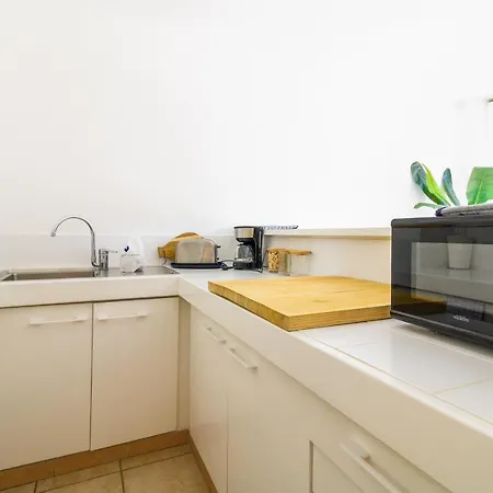 Apartment Select'sohome - Situe Au Coeur Du Lavandou A Quelques Pas De La Avec Garage Prive ! - 3 Etoiles - Alba-48 *